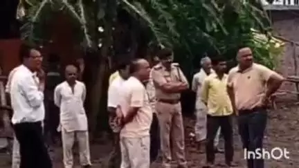 आष्टा: आष्टा के ग्राम बड़खोला में प्रशासन ने आपसी सहमति से मंदिर के रास्ते का अतिक्रमण शांतिपूर्ण ढंग से हटाया