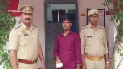केराकत: केराकत में चैन लूट और फायरिंग के आरोपी को किया गया गिरफ्तार, लूटी गई चैन बरामद