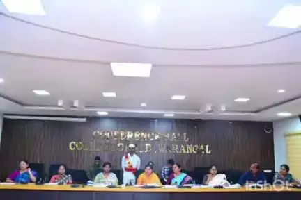 రైతులకు వ్యవసాయ శాఖ  అధికారులు క్షేత్రస్థాయిలో అందుబాటులో ఉండాలని సూచించిన కలెక్టర్ సత్య శారద దేవి