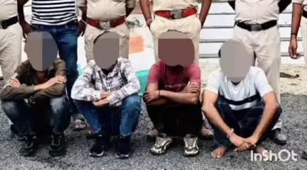 कुम्भराज: मृगवास थाना पुलिस ने बड़खुआ गांव के पास से 20.500 किलोग्राम गांजे के साथ चार तस्करों को किया गिरफ्तार
