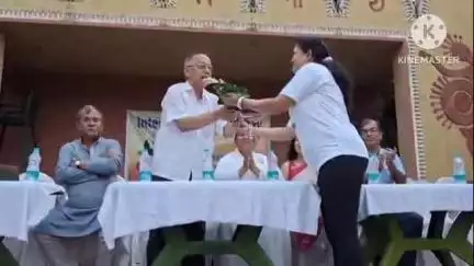 বাঁকুড়া ১: বাঁকুড়া ক্লাবের উদ্যোগে মাচানতলা এলাকায় আন্তর্জাতিক যোগ দিবস পালন করা হয়