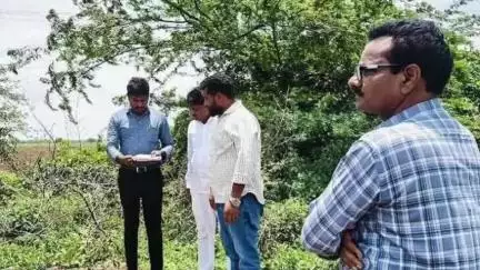 బోధన్: నీలా గ్రామంలో హిందూ స్మశాన వాటిక భూమిని కబ్జా చేసిన దుండగులు