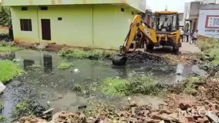 गुना नगर: मानसून आते ही गुना नगर पालिका ने शुरू की नालों की सफाई, निगरानी हेतु CMO ने गठित की समिति