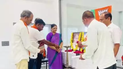 નાંદોદ: કમલમ્ નર્મદા, રાજપીપલા ખાતે નાંદોદ તાલુકા ભારતીય જનતા પાર્ટી તરફથી “વિકસિત ભારત સંકલ્પ સભા” નું આયોજન કરવામાં આવ્યું.