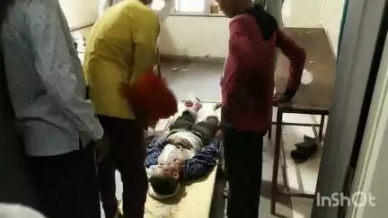 मालथोन: मालथौन-खिमलासा रोड पर कार की टक्कर में दो महिला आशा कार्यकर्ता समेत तीन घायल
