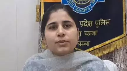 चम्बा: नाकाबंदी के दौरान पुलिस को देखकर घबराए मोटरसाइकिल सवारों से बरामद हुई 204 ग्राम चरस