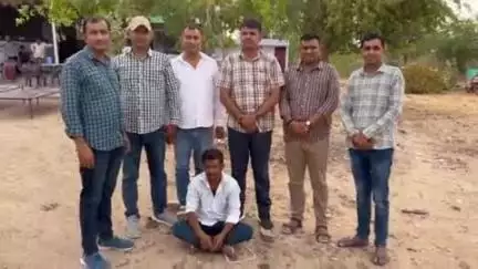 शेरगढ़: ऑपरेशन धरकरभर के तहत डीएसटी और शेरगढ़ पुलिस ने दस हजार का फरार इनामी अपराधी किया गिरफ्तार
