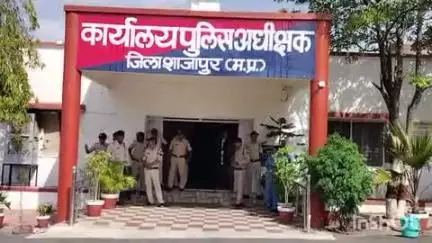 शाजापुर: एसपी ऑफिस के पास रामनगर में बदमाशों ने बाइक का लॉक तोड़ा, युवक के ललकारने पर भागे