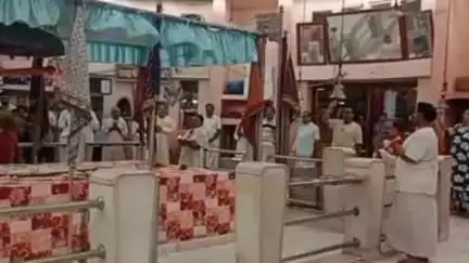 खंडवा नगर: खंडवा के दादाजी धूनी वाले मंदिर में मंगला आरती का हुआ भव्य आयोजन