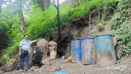 मनाली: चचोगी गांव के जंगल में छापेमारी: 2600 लीटर अवैध लाहन नष्ट, जिला कुल्लू की आबकारी टीम ने की बड़ी कार्रवाई