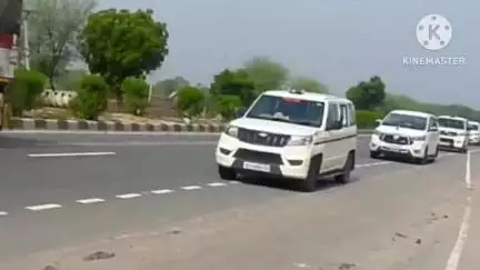 दौसा: राजस्थान के उपमुख्यमंत्री प्रेमचंद बेरवा दौसा पहुंचे, जिरोता मोड पर हुआ भव्य स्वागत, युवाओं ने लगाए जयकार के नारे