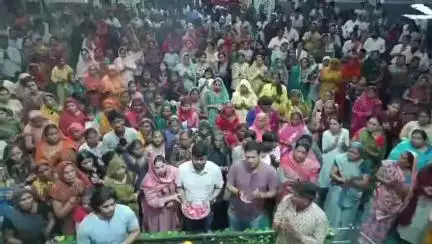 बड़वानी: अंजड़ के श्री खाटू श्याम मंदिर में योगिनी एकादशी पर उमड़ी भक्तों की भीड़, बिजली कटौती से हुई बाधा