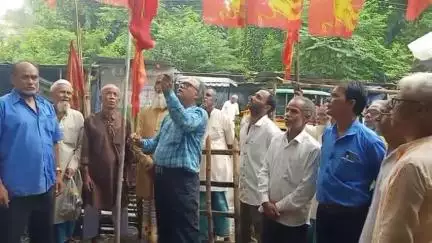 শীতলকুচি: শীতলকুচি লোকাল কমিটির কার্যালয়ে সারা ভারত ফরওয়ার্ড ব্লকের ৮৬ তম প্রতিষ্ঠা দিবস পালিত হলো