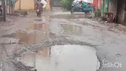 জামালপুর: জামালপুরের কালারাঘাট থেকে পোলেমপুর পর্যন্ত রাস্তার বেহাল দশায় জেরবার সাধারণ মানুষ #jansamasya