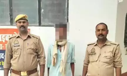 नौगढ़: पुलिस अधीक्षक के निर्देश पर अभियान चलाकर जनपदीय पुलिस ने 25 वारंटियों को किया गिरफ्तार