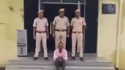 पीपलदा: खातोली पुलिस ने गश्त के दौरान 2 किलो 557 ग्राम अवैध गांजे के साथ आरोपी को किया गिरफ्तार, पूछताछ जारी