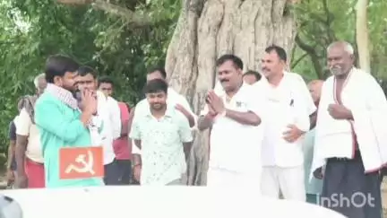 नावानगर: पूर्वी भरौली गांव में बिजली की चपेट में आने से किशोर की मौत, पीड़ित परिवार से मिलने पहुंचे विधायक