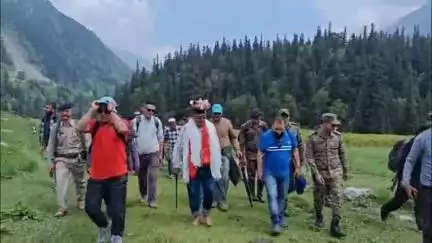 निचार: केबिनेट मंत्री जगत सिंह नेगी का मुलिंग दौरा समाप्त, काफनू के लिए हुए रवाना, लोगों की समस्याएं सुन रहे हैं