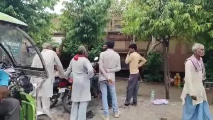 महोबा: सिजवाहा गांव में कर्ज में डूबे किसान की सांप के काटने से मौत, खेत में कृषि कार्य कर रहा था