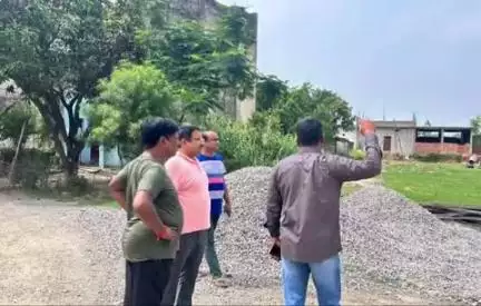 नौगढ़: नगर पालिका अध्यक्ष ने ऑफिसर्स कॉलोनी का किया औचक निरीक्षण
