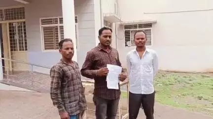 रीठी: नल जल योजना: ठेकेदार ने नहीं दी मज़दूरी, वसुधा के मज़दूरों ने पुलिस से की शिकायत