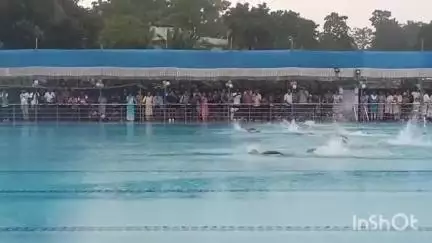 কোচবিহার ১: কোচবিহার জেলা ক্রীড়া সংস্থার ৭৫ বছর উপলক্ষে উত্তরবঙ্গ ব্যাপী সাঁতার প্রতিযোগিতার উদ্বোধন হলো রাজবাড়ী স্টেডিয়ামে