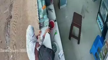 बड़वानी: अंजड़ बस स्टैंड: मेडिकल शॉप में नकाबपोश युवती ने माँगा सामान, फिर मोबाइल चुराया, CCTV में कैद!