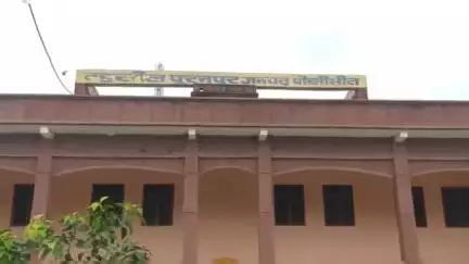 पूरनपुर: तहसील परिसर में एक दर्जन से ज्यादा गावों के नक्शे गायब, कही सरकारी जमीनों पर तो नहीं हो रही प्लाटिंग #jansamasya