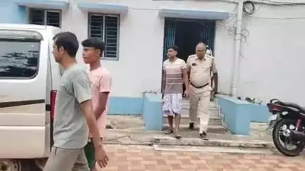স্বরূপনগর: বিথারী বলফিল্ড সংলগ্ন এলাকা থেকে 2 অভিযুক্তকে গ্রেফতার করে বসিরহাট আদালতে পাঠালো স্বরূপনগর থানার পুলিশ