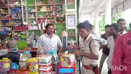 सिरोंज: रोहिल पुरा चौराहा स्थित किराना दुकान में दीवार तोड़कर घुसा चोर, हजारों रुपये की चोरी