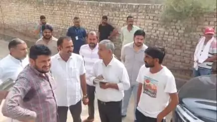 सूरतगढ़: रीको एरिया में मंत्री डॉक्टर किरोडी लाल मीणा ने मारा छापा, 32,000 कट्टे डीएपी और उर्वरक की हुई जांच