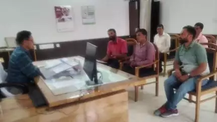 पौड़ी: जल संस्थान संविदा श्रमिक संघ ने संविदा श्रमिकों को हटाए जाने के विरोध में जिला प्रशासन को सौंपा ज्ञापन
