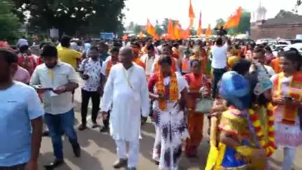 ଭୁବନେଶ୍ବର ମ୍ୟୁନିସିପାଲଟି କର୍ପୋରେସନ: ଲିଙ୍ଗରାଜ ମନ୍ଦିର ରୁ ରାମ ମନ୍ଦିର ଯାଏ ସନାତନ ହିନ୍ଦୁ ଏକତା ପଦଯାତ୍ରା ରେ ସାମିଲ ହେଲେ ଦେଶ ଓ ରାଜ୍ୟର ବିଭିନ୍ନ ସାଧୁ ସନ୍ଥ