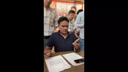 चित्तौड़गढ़: मधुबन स्थित कार्यालय पर चित्तौड़गढ़ विधायक चंद्रभान सिंह ने की जनसुनवाई, संबंधित विभाग के अधिकारियों को दिए निर्देश