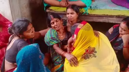 महाराजगंज: सिहुली परसा में सड़क हादसे में एक किसान की हुई मौत, एक अन्य गंभीर रूप से हुआ घायल