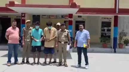 पौड़ी: पौड़ी पुलिस ने 3.5 लाख रुपये की 11.43 ग्राम अवैध स्मैक के साथ 2 नशा तस्करों को दबोचा, भेजा सलाखों के पीछे