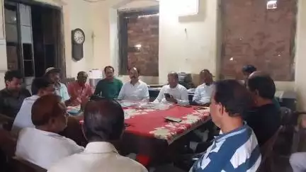 मधुपुर: मधुपुर रेडक्रॉस कार्यालय में डॉक्टर्स डे कार्यक्रम को लेकर बैठक, 6 डॉक्टर होंगे सम्मानित