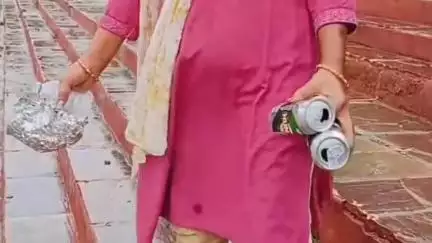 मंदसौर: शिवना घाट बना शराबियों का अड्डा, MLA प्रतिनिधि ने खाली बोतलें फेंकी, वीडियो वायरल