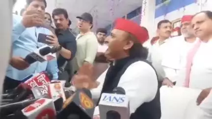 सपा शासन काल में हुए कार्यों का जिक्र करते पूर्व मुख्यमंत्री कन्नौज सांसद