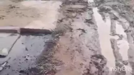 लालगंज: सरेनी विकासखंड क्षेत्र की ग्राम सभा माधोपुर झूलपुर में स्वच्छ भारत मिशन को लेकर ग्रामीणों ने लगाया पलीता, वीडियो वायरल