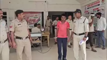सतना: कोलगंवा पुलिस ने रेप के आरोपी को ग्वालियर से किया गिरफ्तार, न्यायालय में पेश कर भेजा जेल