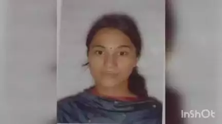 बागेश्वर: वन दरोगा का पेपर देकर लौट रही 20 वर्षीय लता बोरा की स्कूटी दुर्घटना में मौत, दो अन्य घायल