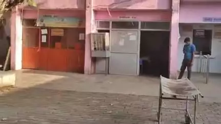 डलमऊ: कनहा के पास दो मोटरसाइकिलों की आमने-सामने टक्कर में तीन लोग हुए घायल