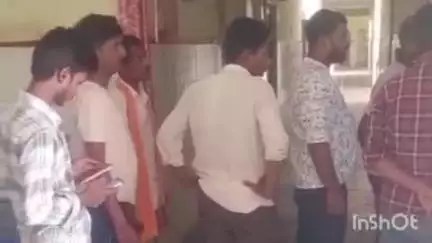 लालगंज: खीरो थाना क्षेत्र के ठकुराइन खेड़ा में युवक को जहरीले सर्प ने काटा, परिजनों ने सामुदायिक स्वास्थ्य केंद्र पहुंचाया