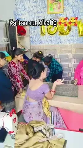 इतने स्टूडेंट काम सीख रहे हो अपना करियर खुद बना रहे हैं