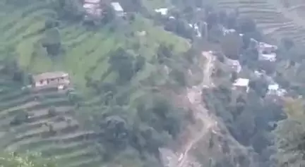 पोखरी: पोखरी नखोलियाणा मोटर मार्ग का निर्माण न होने से ग्रामीण परेशान #jansamasya