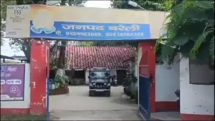 बरेली: सीबीगंज थाना क्षेत्र निवासी पीड़ित का आरोप, पड़ोसी युवक ने बेटी को बहला-फुसलाकर अपने साथ ले गया, रिपोर्ट दर्ज