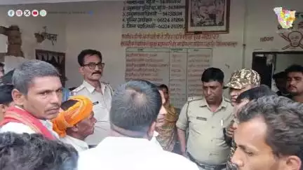 विद्युत विभाग की लापरवाही से एक बिजली मिस्त्री की मृत्यु हो गई 

#mahua #NBPDCL #पावरहाउस #bijalioffice 
#Sarai #mistri
