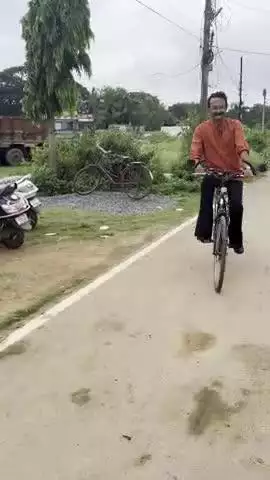 खाड़ी युद्ध से पेट्रोल महंगा होगा।  साइकिल चलाओ पेट्रोल बचाओ