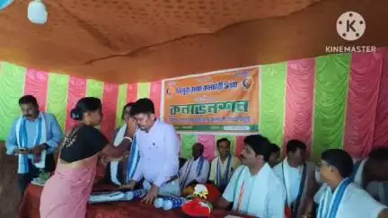 তেলিয়ামুড়া: ঘিলাতলী স্কুলে শ্যামাপ্রসাদ শক্তি কেন্দ্র ঘিলাতলির উদ্যোগে আয়োজিত ত্রিপুরা রাজ্য কর্মচারী সংঘের কনভেনশন, উপস্থিত বিধায়ক